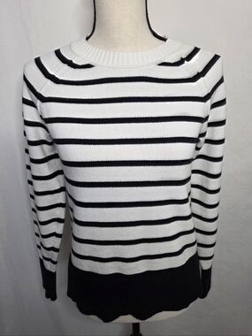 Banana Rebublic Black and White Striped Crewneck Long Sleeve Sweater - XS